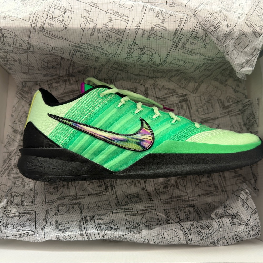 NWT Nike Sabrina 3 Gamer W10.5/M9.0 in Green Shock